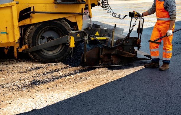 Best Asphalt Driveway Installation  in Staic, CA